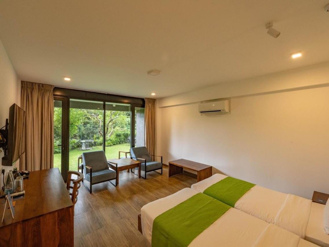 rooms-deluxe-garden-view-ground-floor