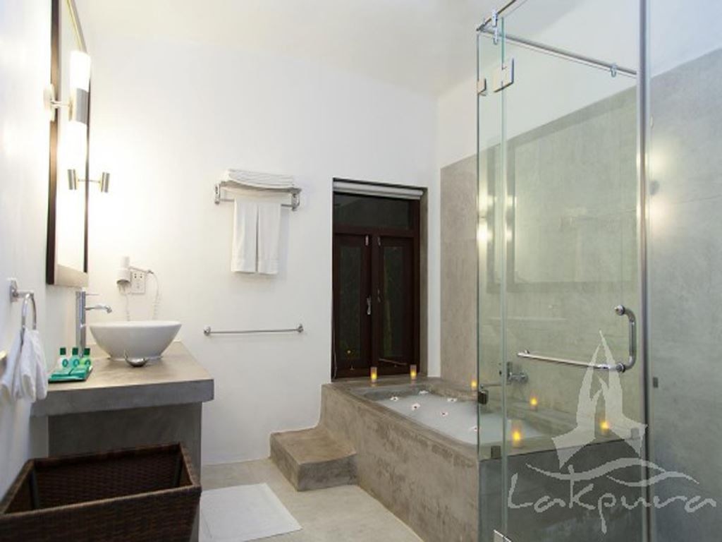 rooms-deluxe-double-bed-room