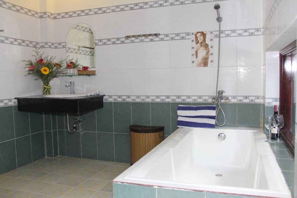 rooms-beach-front-villa