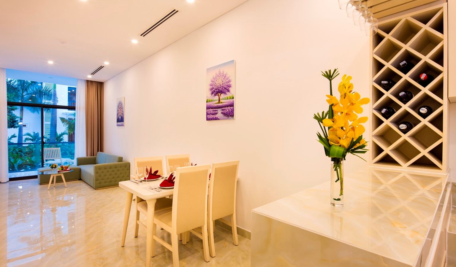 rooms-balcony-2-bedrooms-apartment-with-garden-view