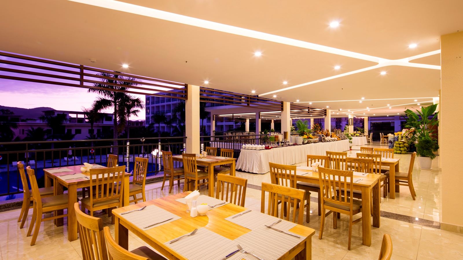 restaurants-emerald-restaurant