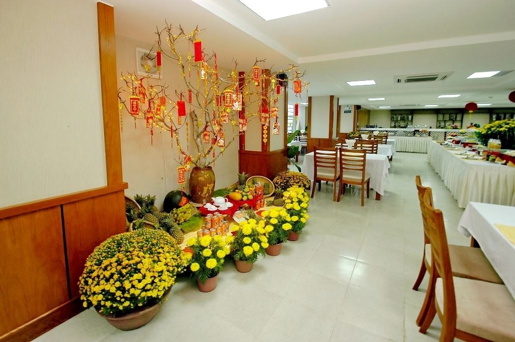 restaurants-restaurant