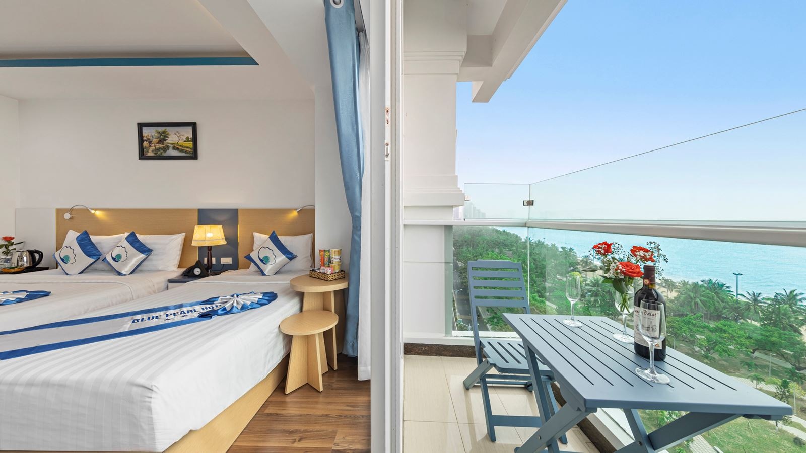 rooms-deluxe-sea-view-with-balcony-child-without-extra-bed