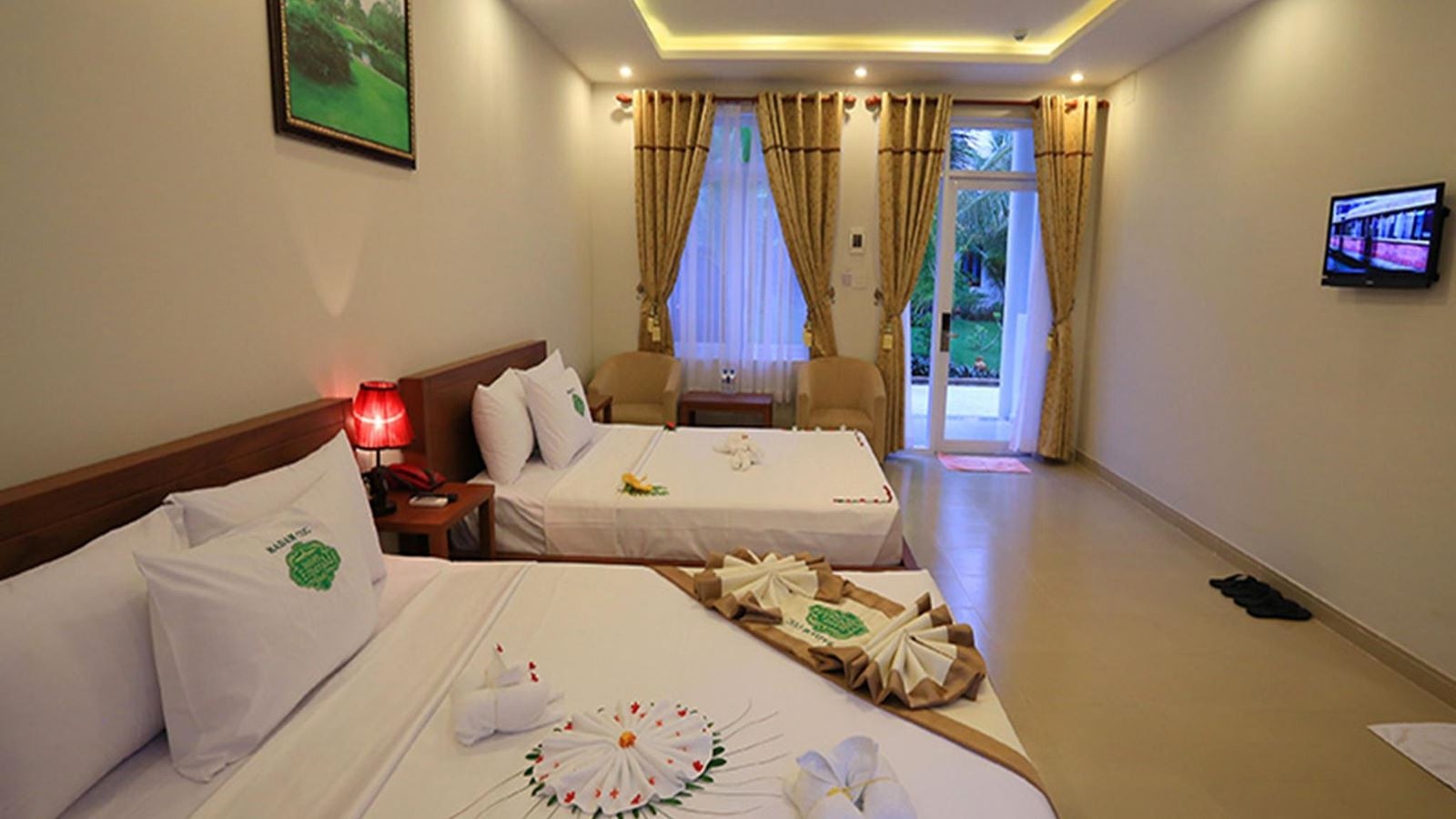 rooms-deluxe-garden-view