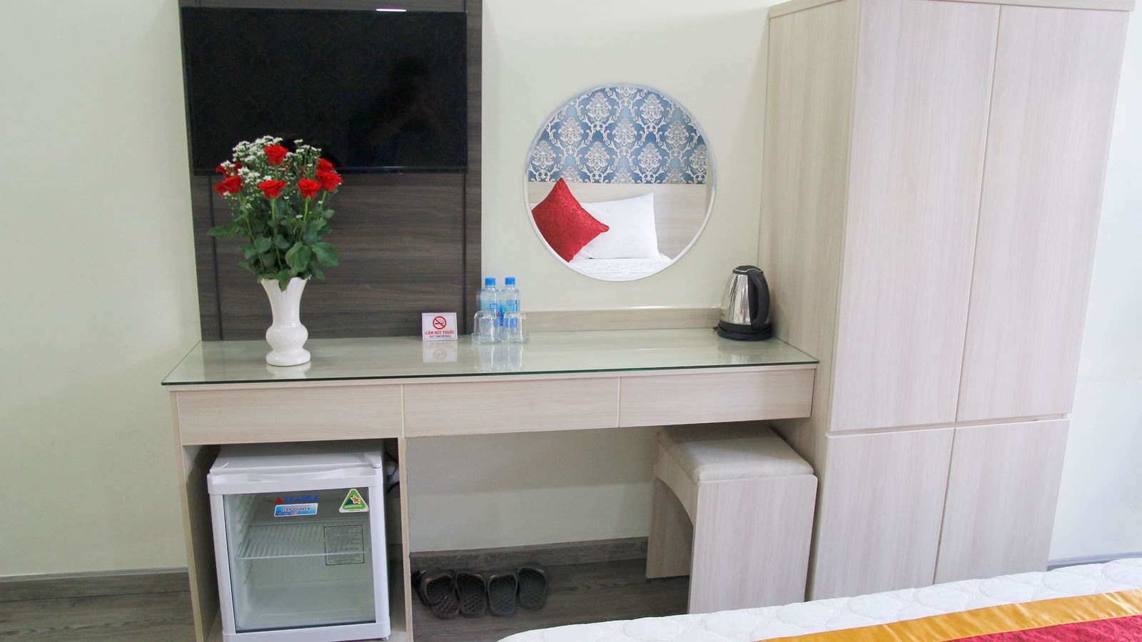 rooms-deluxe-balcony-twin-room