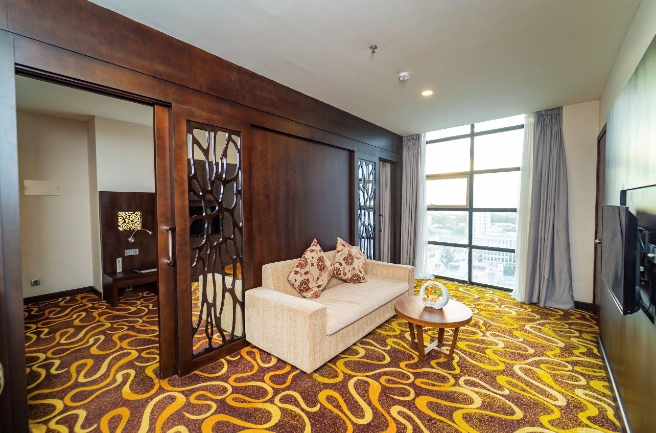 rooms-suite-double-city-view-with-window-child-without-extra-bed