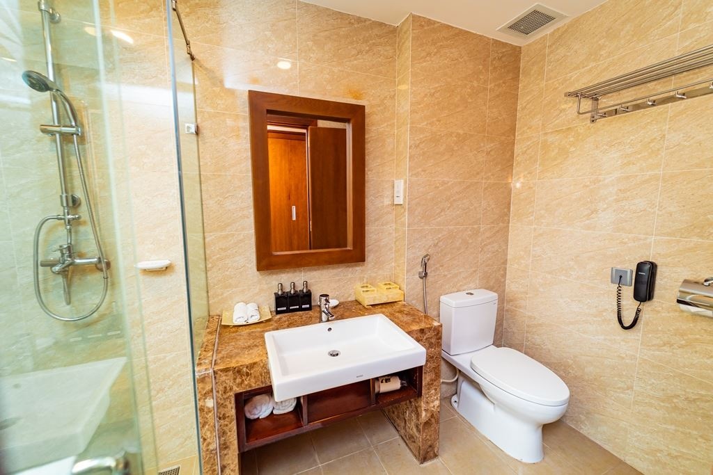 rooms-room-superior-city-view-with-window