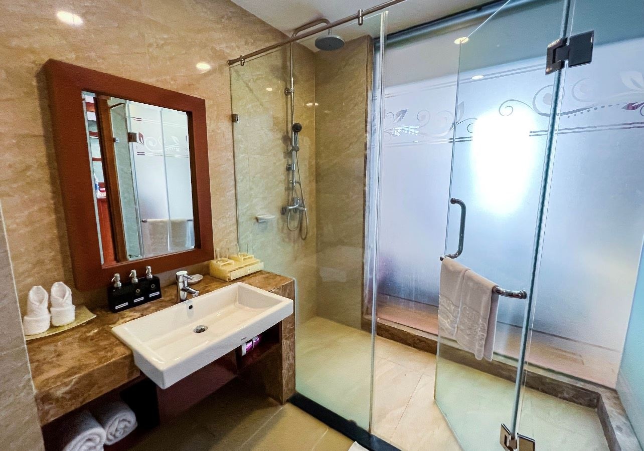 rooms-deluxe-sea-view-with-window