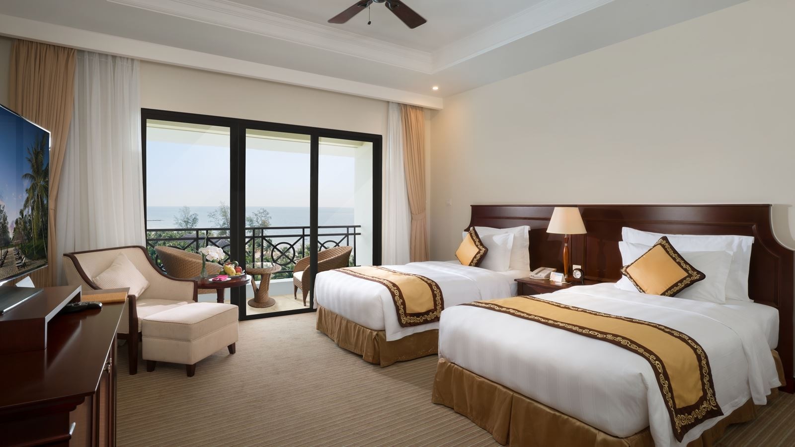 rooms-deluxe-ocean-view