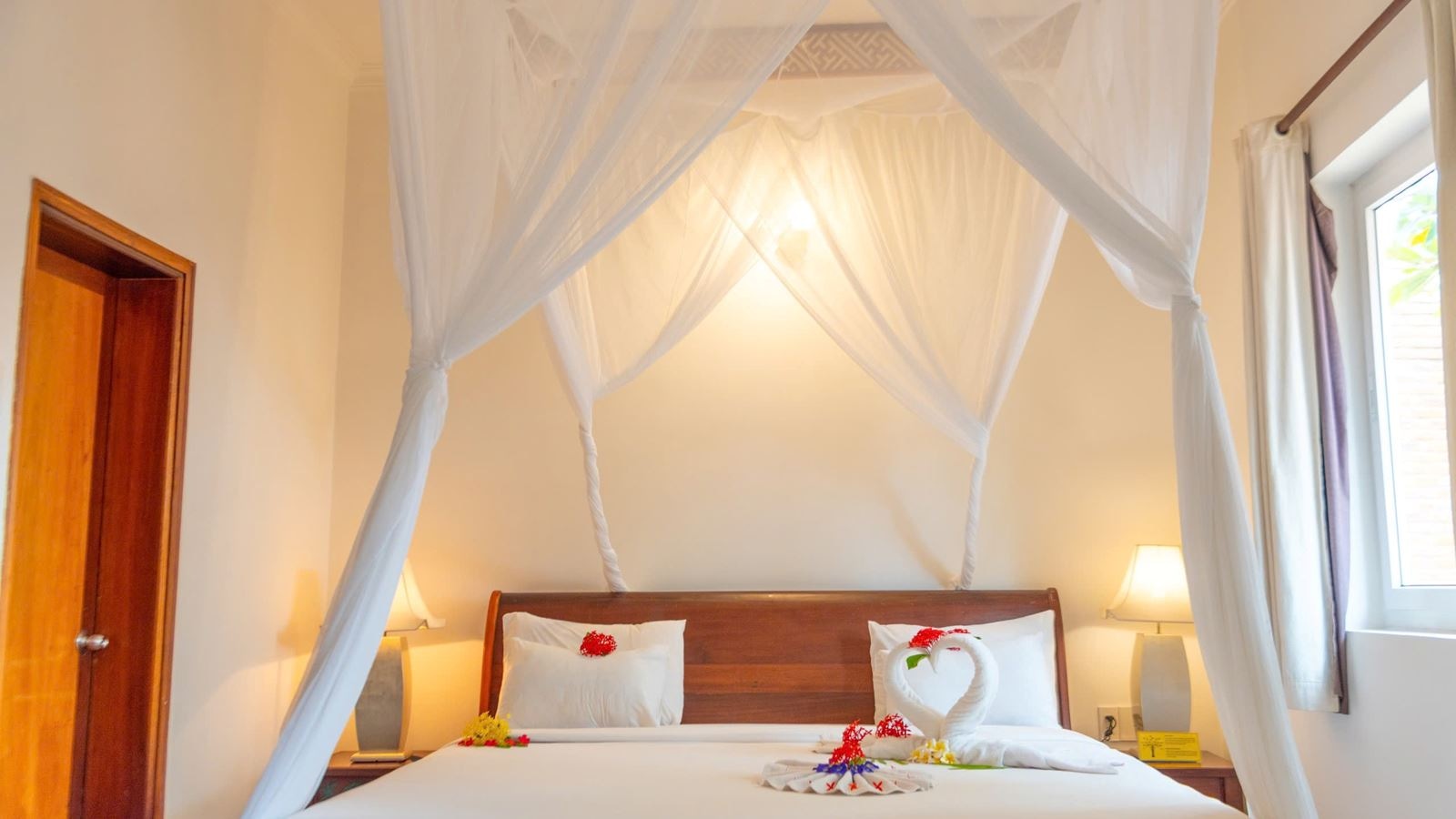 rooms-villa-deluxe-room