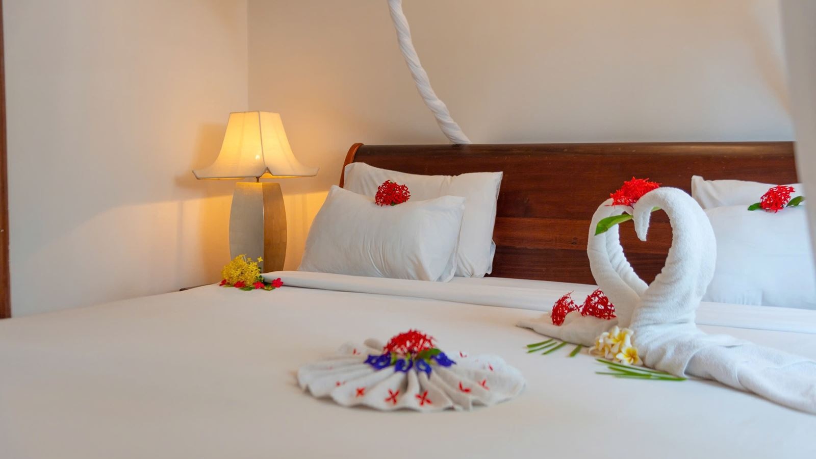 rooms-two-bedroom-villa