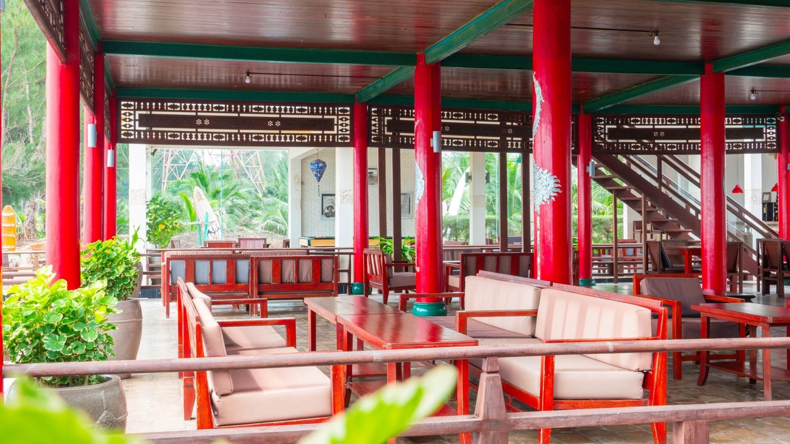 restaurants-beach-restaurant