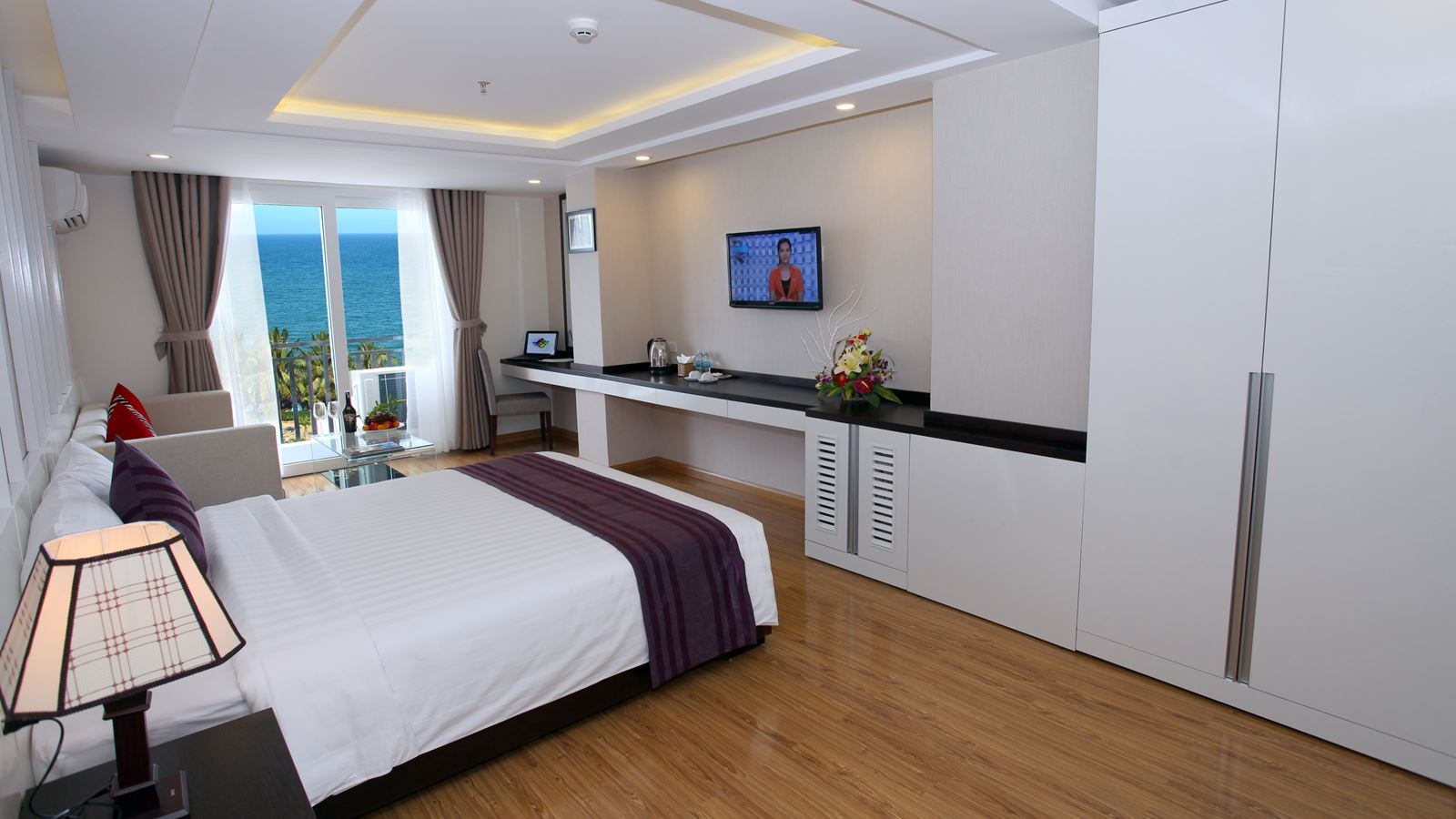 rooms-superior-mountain-view-room