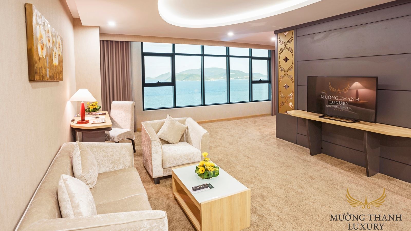 rooms-executive-suite-ocean-view