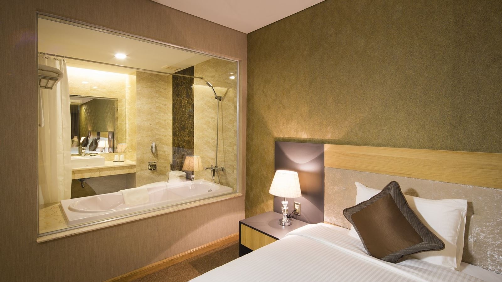 rooms-deluxe-kingtwin-ocean-view-child-without-extra-bed