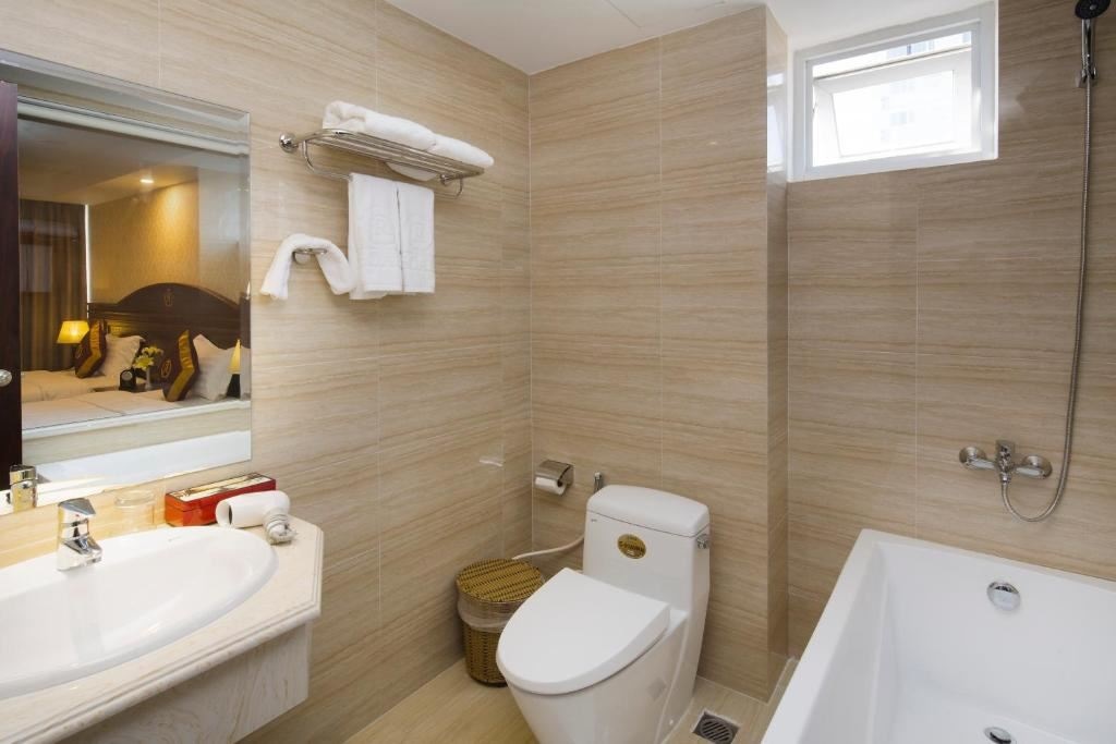 rooms-room-deluxe-city-view-with-balcony-child-without-extra-bed