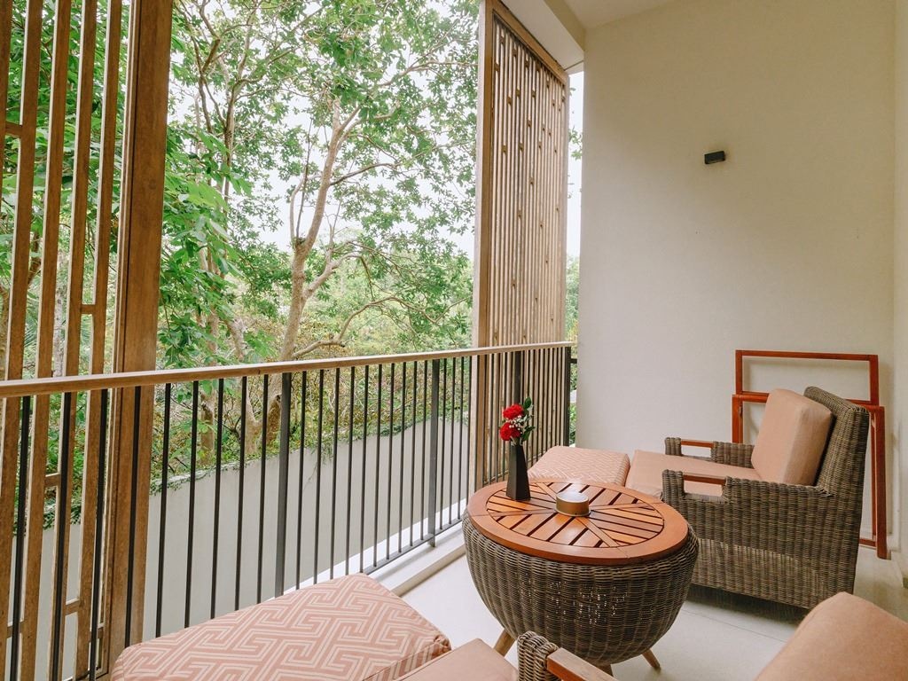 rooms-deluxe-garden-view