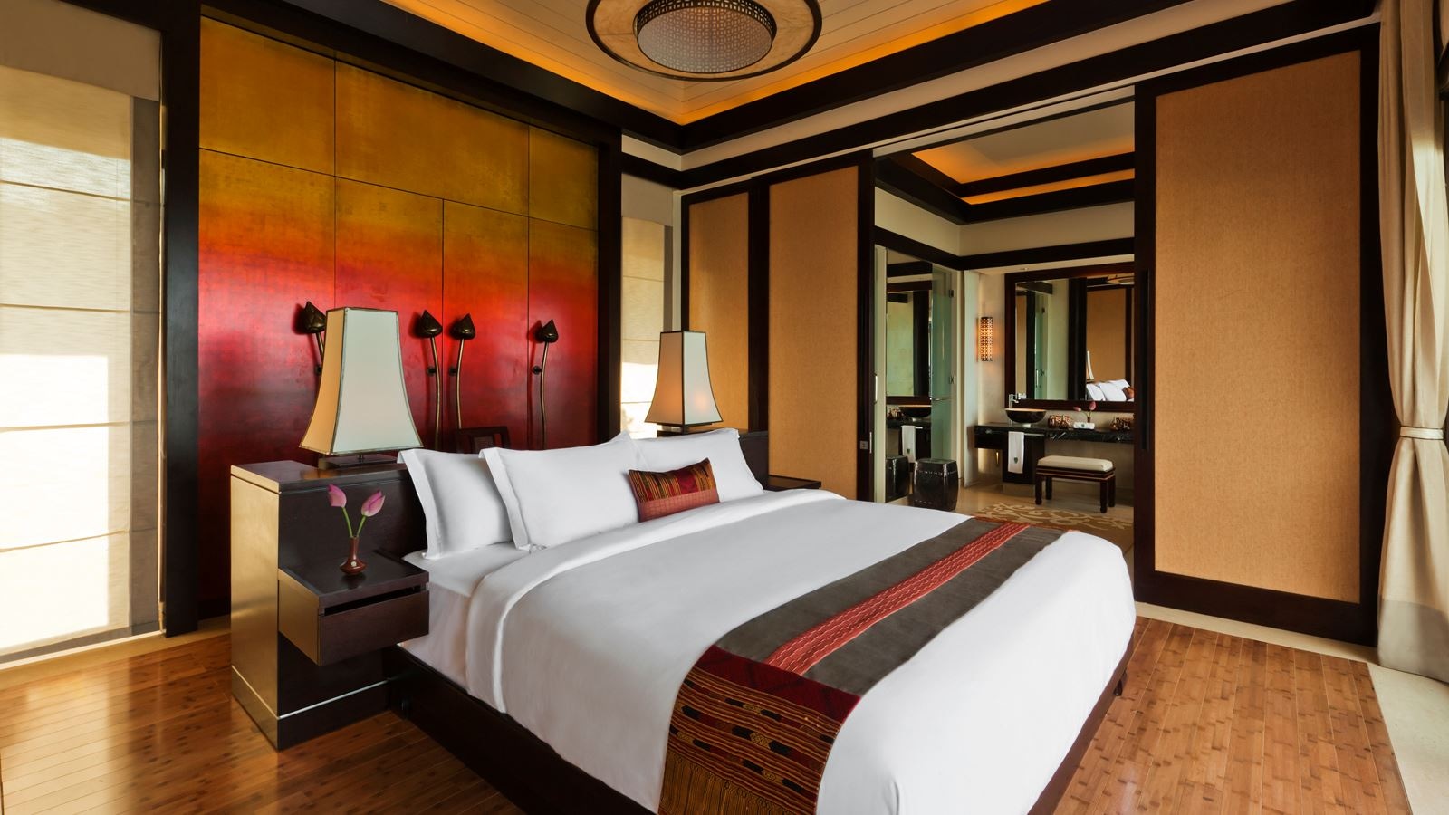 rooms-one-bedroom-hillside-pool-villa