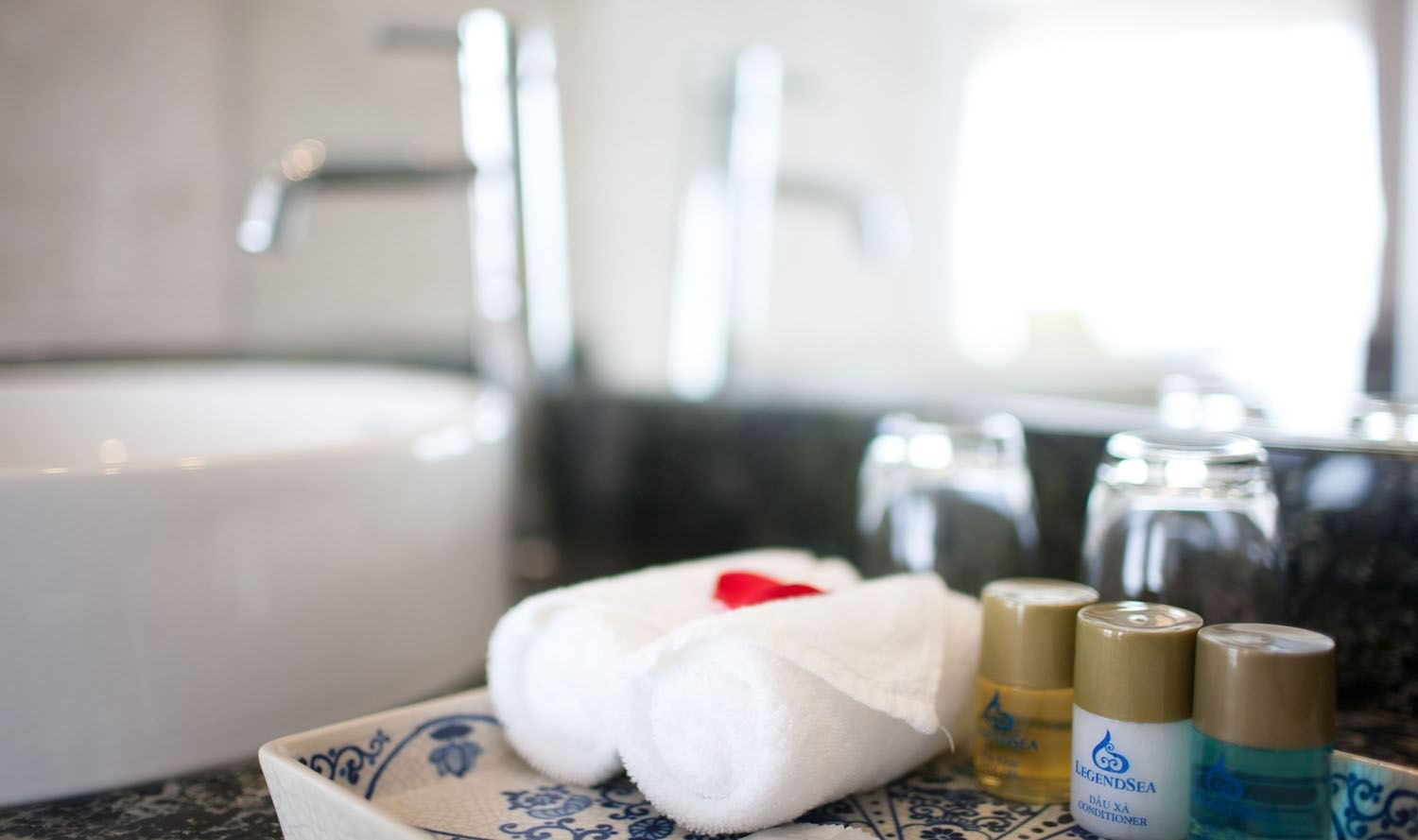 rooms-deluxe-city-view