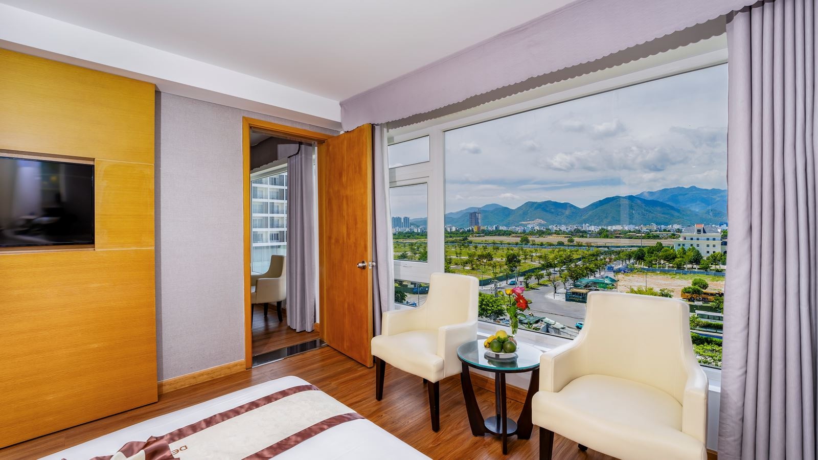 rooms-room-superior-city-view