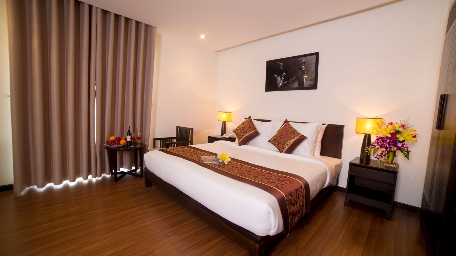 rooms-senior-deluxe-room