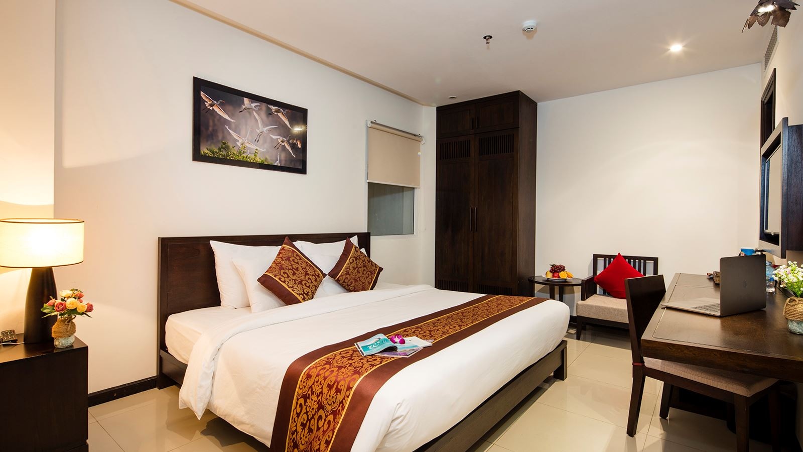 rooms-room-superior-no-window