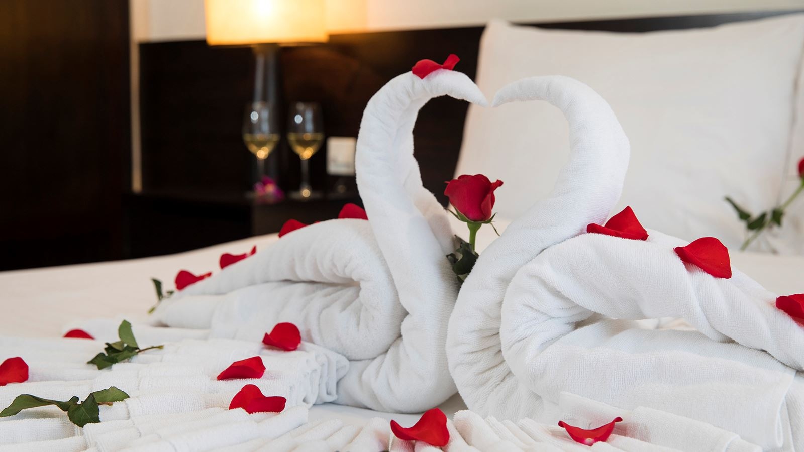 rooms-deluxe-city-view