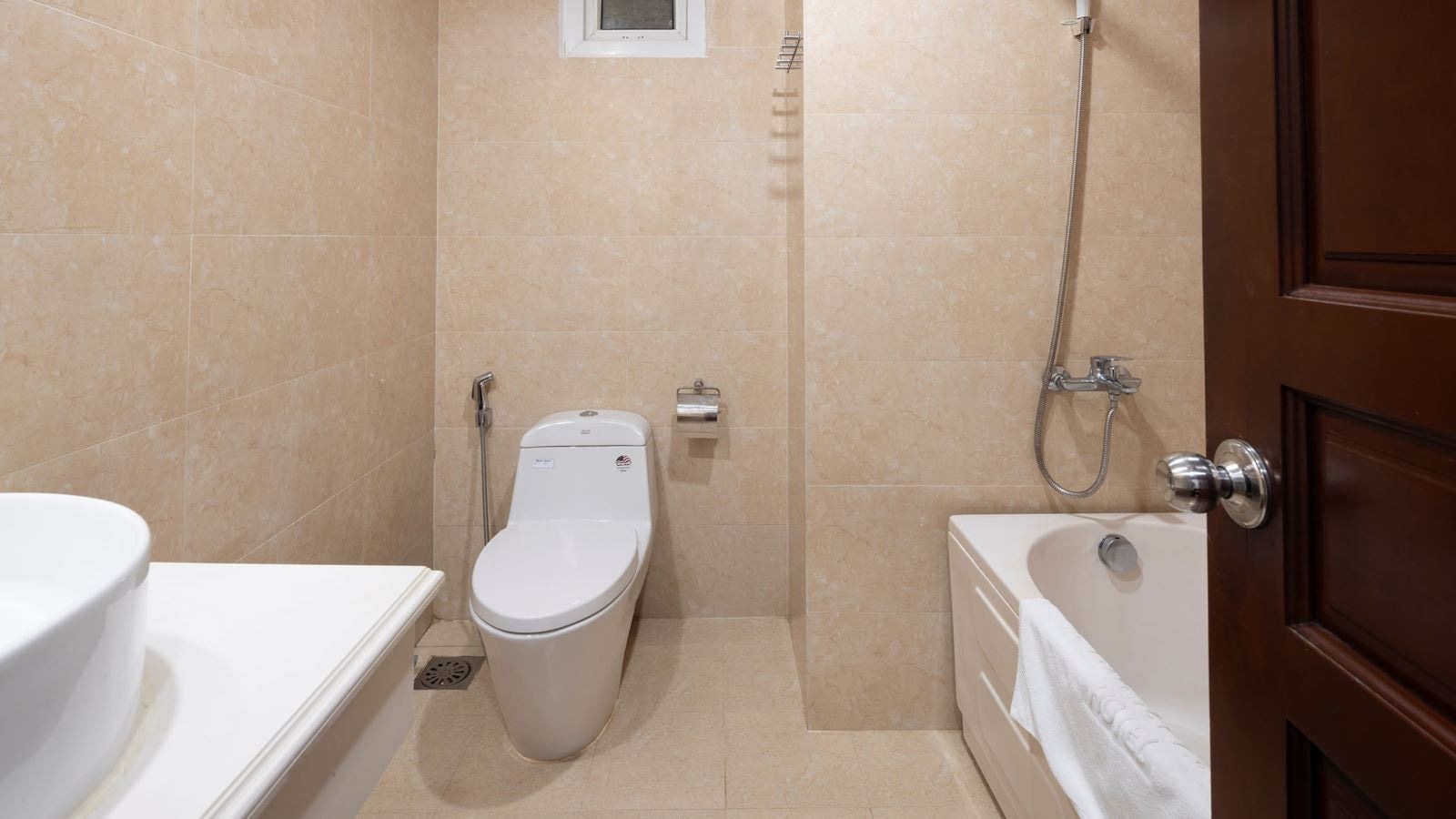 rooms-room-deluxe-cityview-child-without-extra-bed