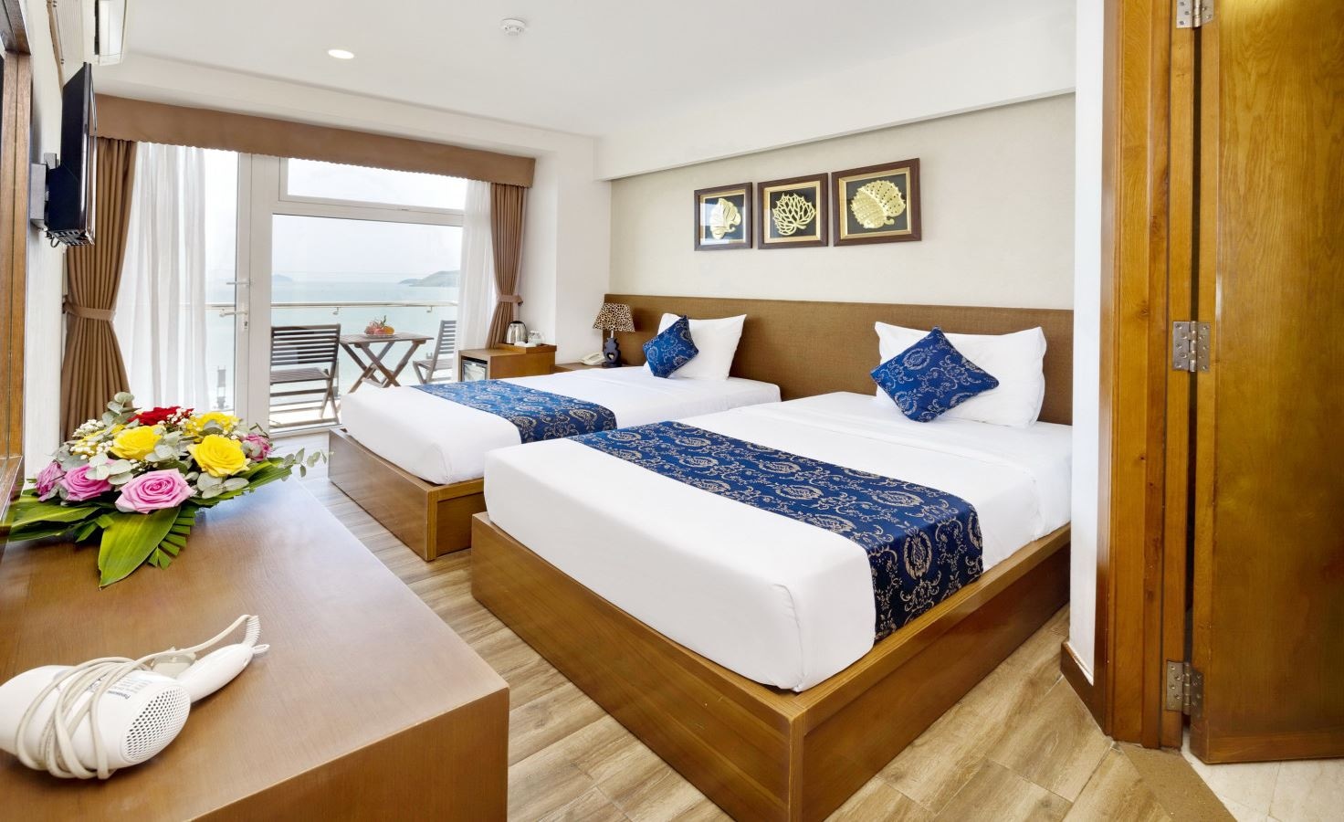 rooms-room-executive-seaview-balcony-child-without-extra-bed