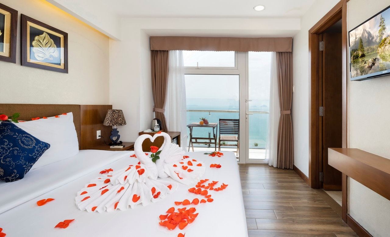 rooms-room-executive-seaview-balcony