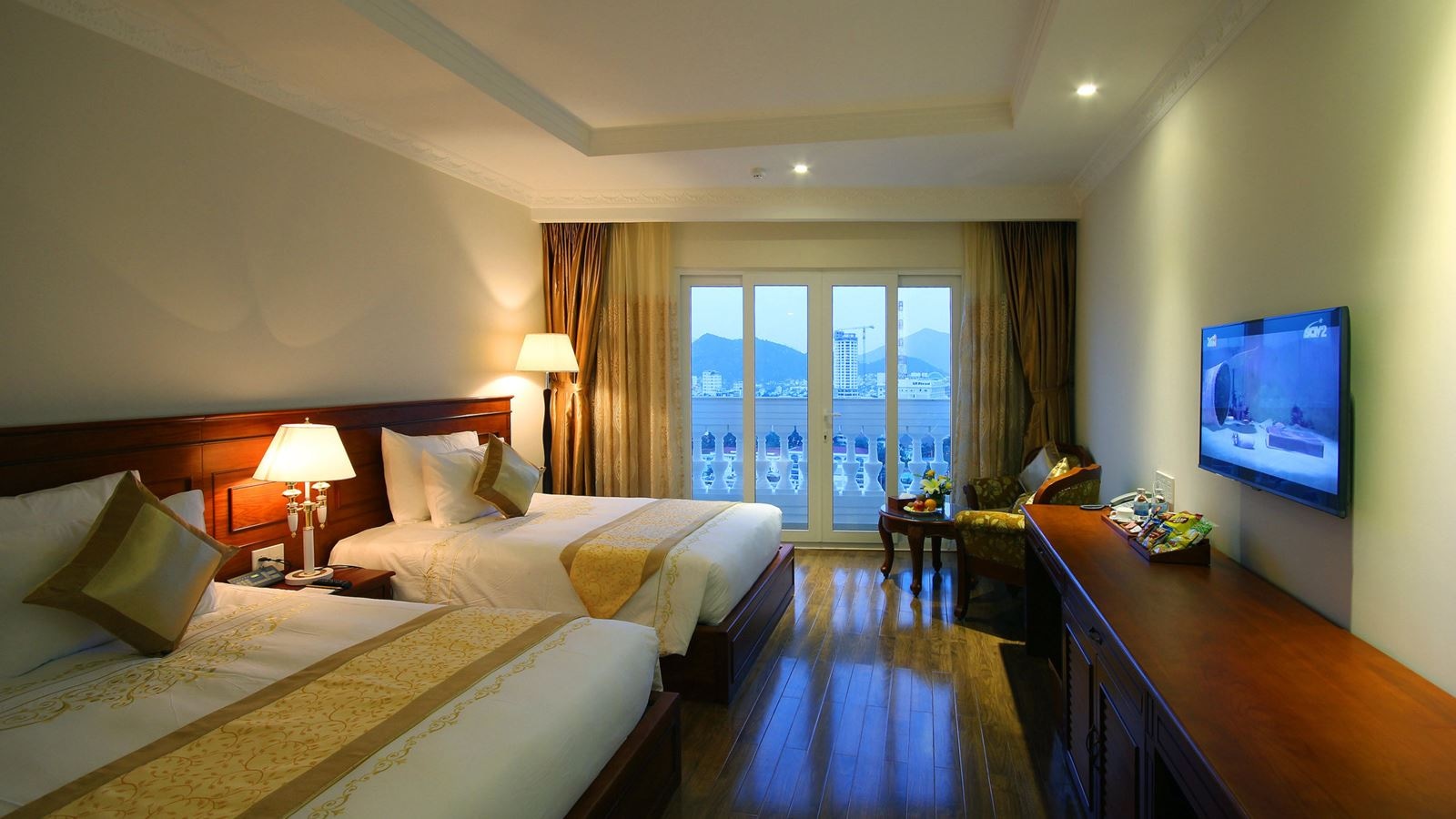 rooms-deluxe-room-sea-view-with-balcony-child-without-extra-bed