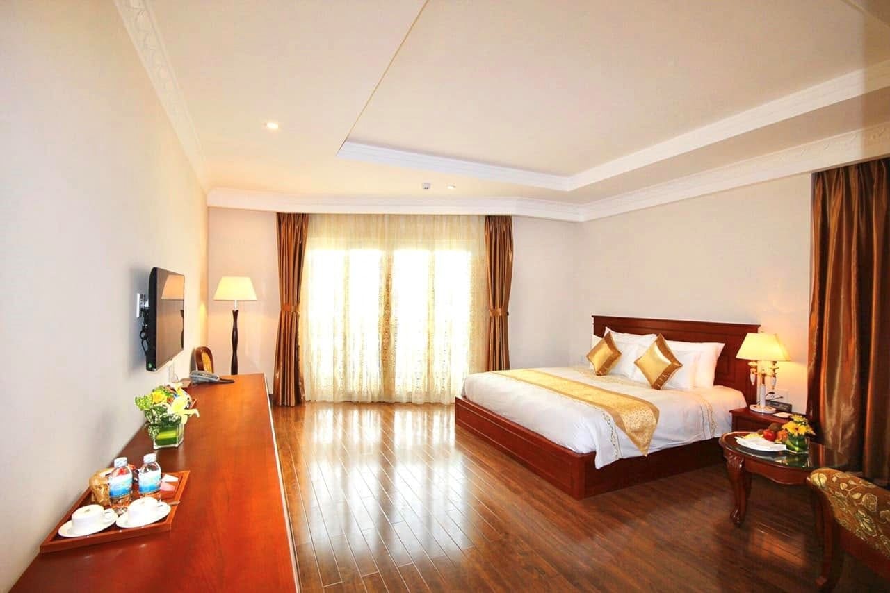 rooms-deluxe-room-sea-view-with-balcony-child-without-extra-bed