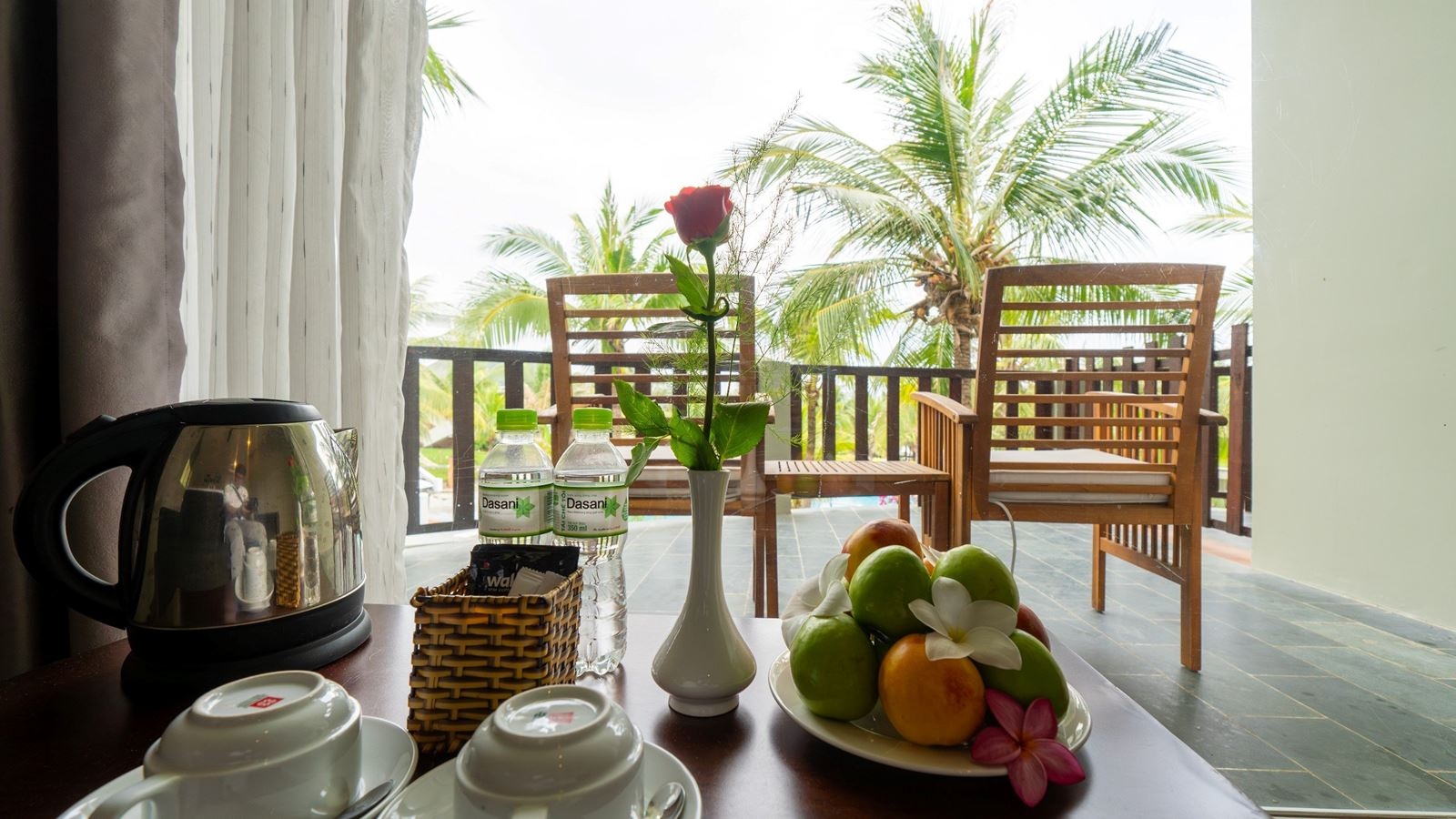 rooms-villa-garden-view