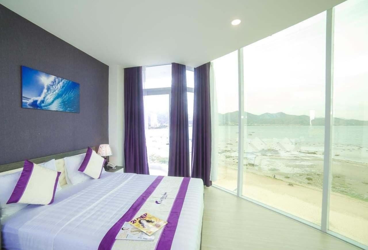 rooms-deluxe-sea-view