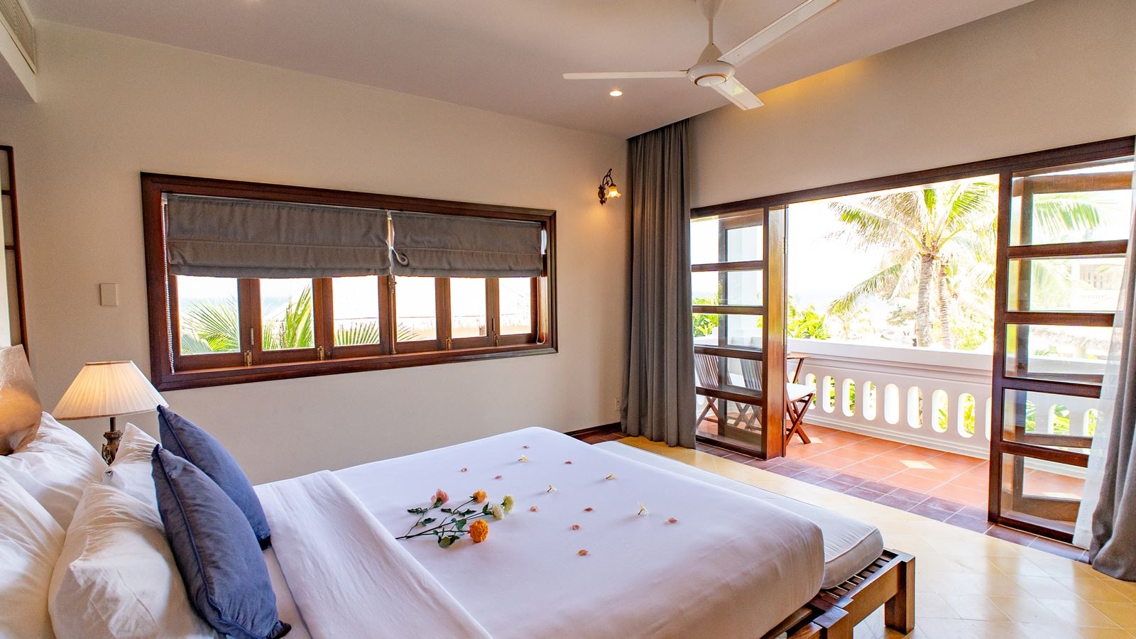 rooms-sea-view-suite