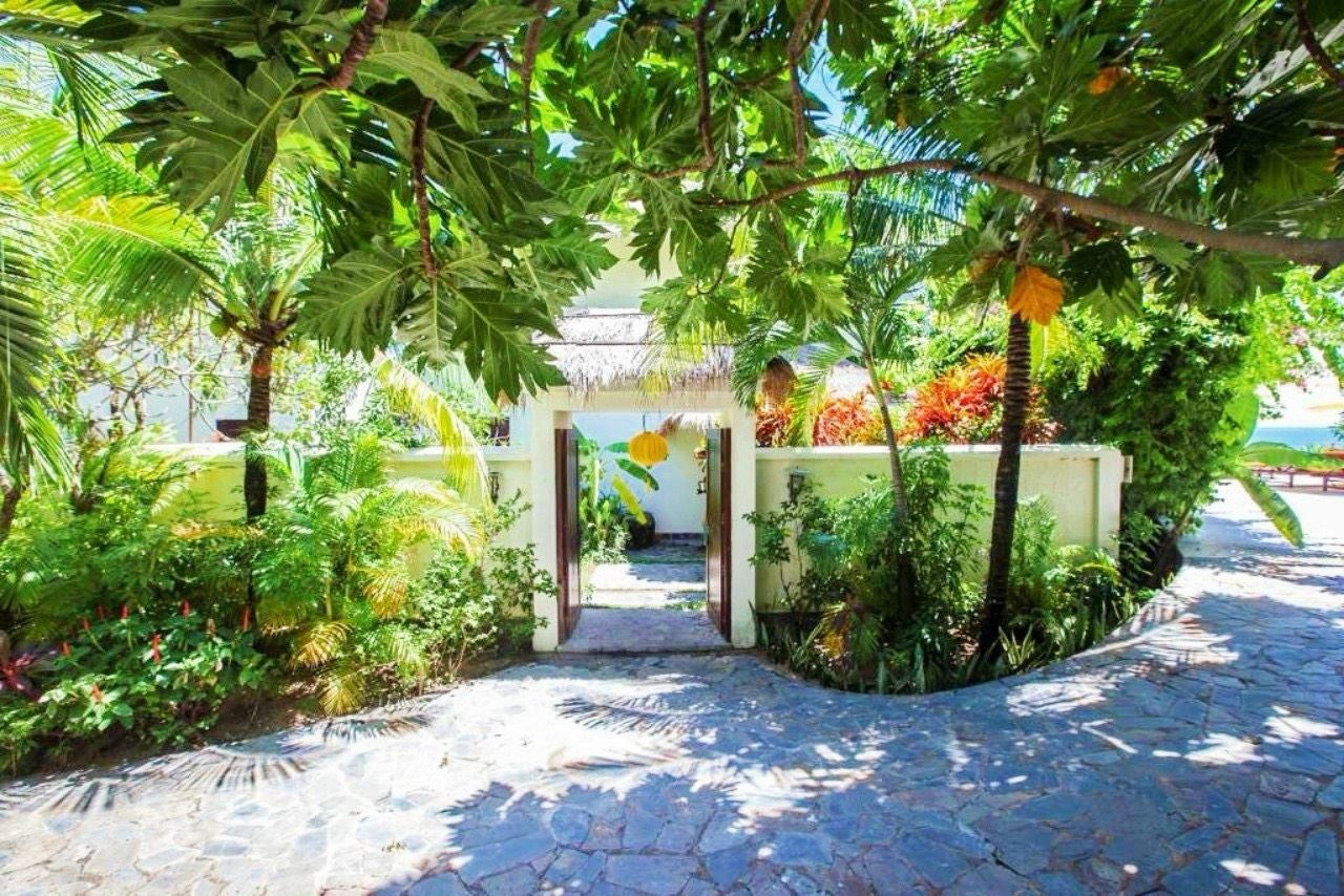 rooms-beach-front-pool-villa