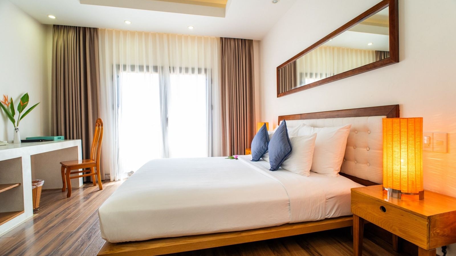 rooms-premier-superior-with-window