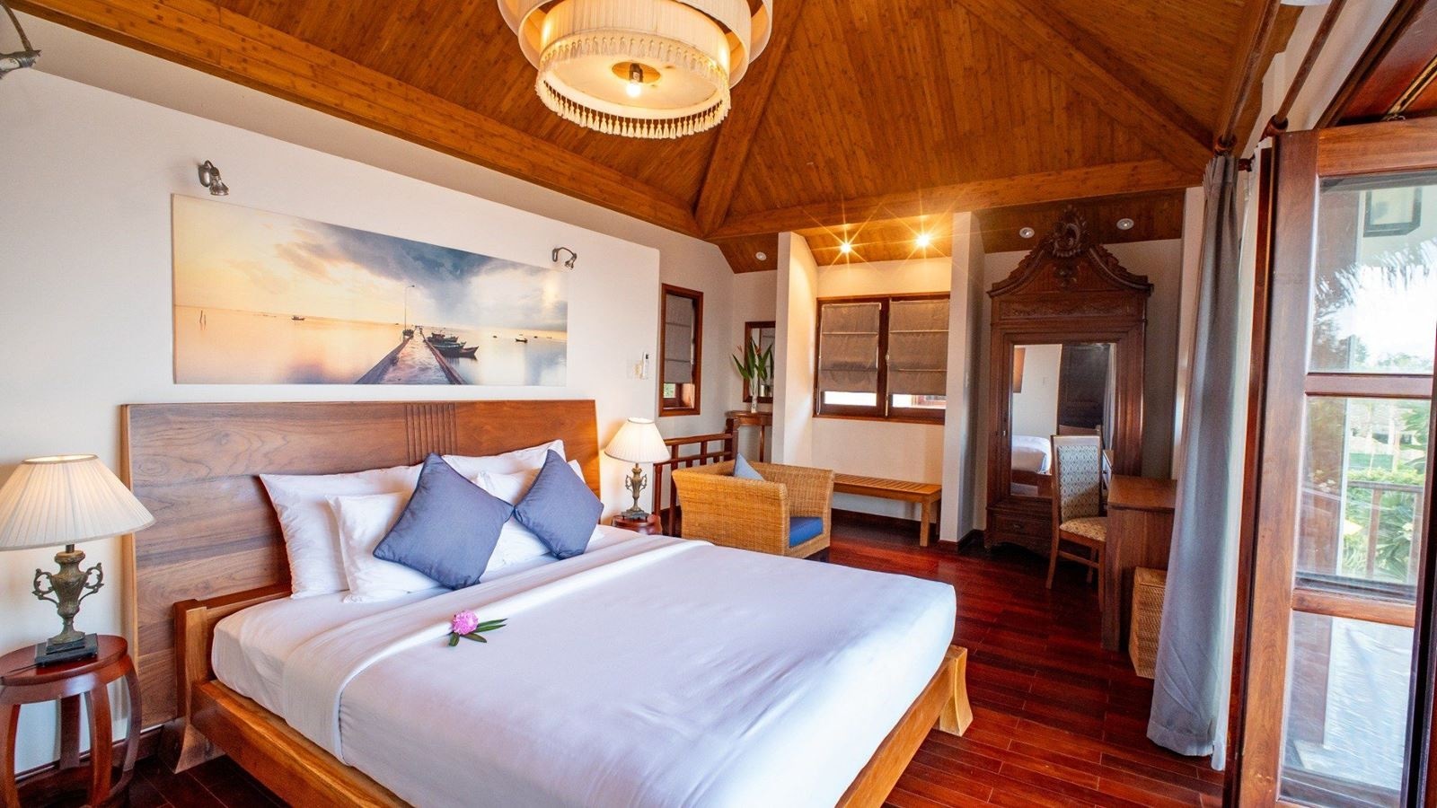 rooms-beach-front-pool-villa