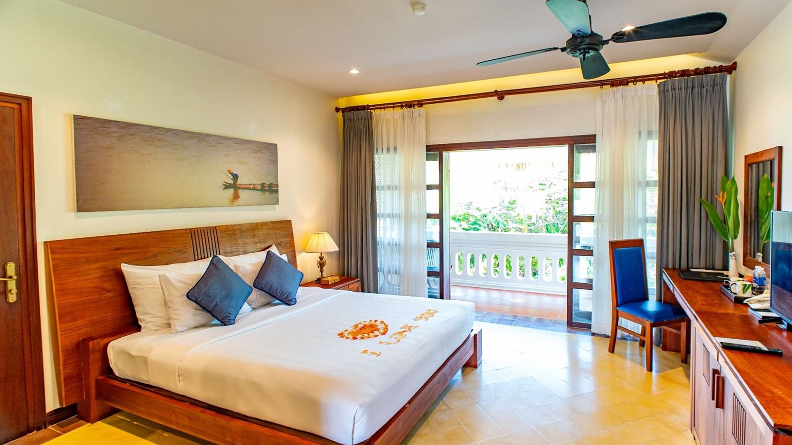 rooms-premier-deluxe-with-terrace-child-without-extra-bed