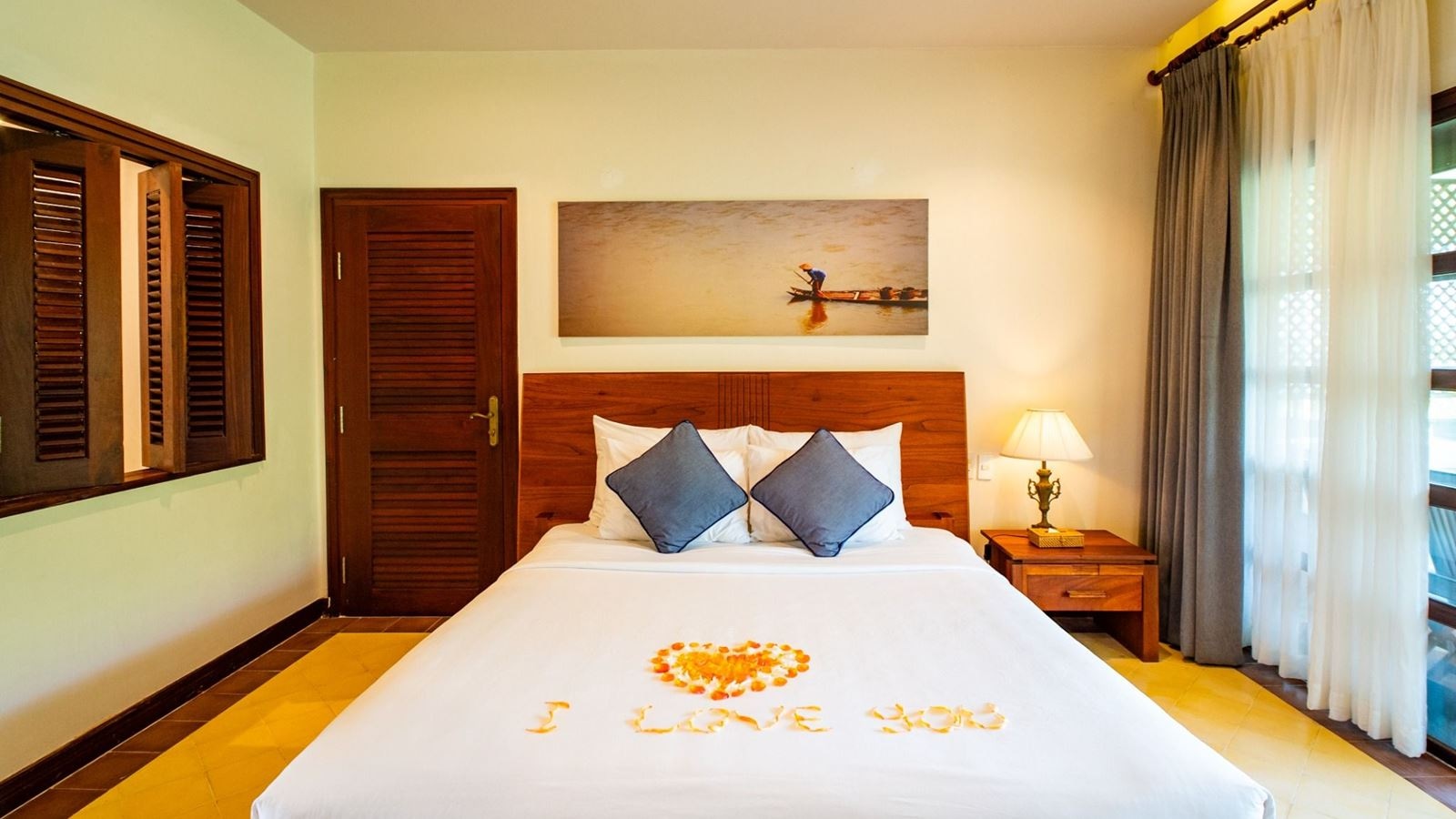 rooms-premier-deluxe-with-terrace-child-without-extra-bed