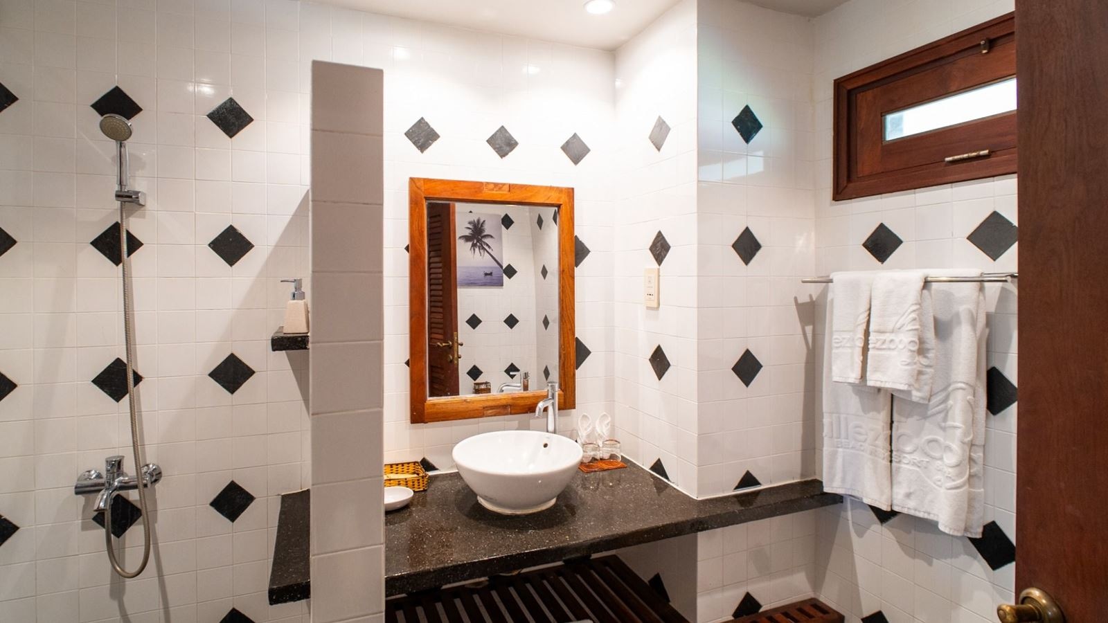 rooms-premier-deluxe-with-terrace