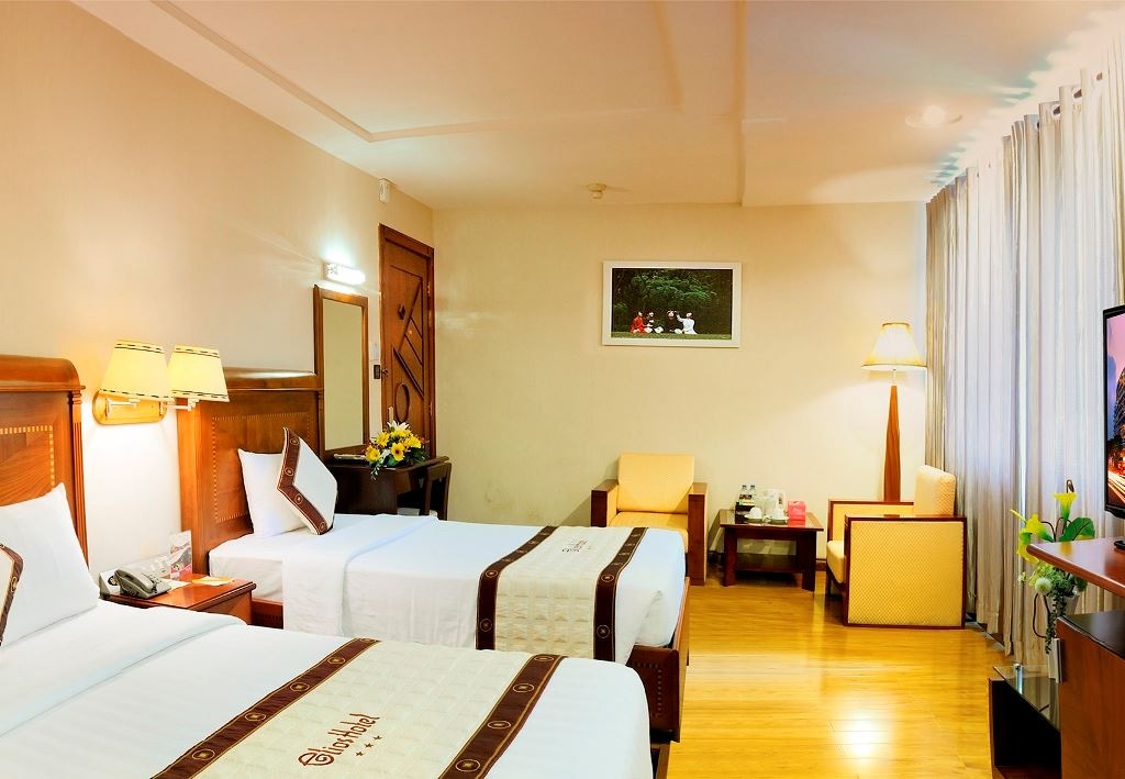 rooms-grand-deluxe-room