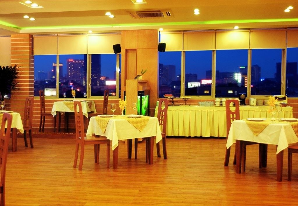 restaurants-restaurant