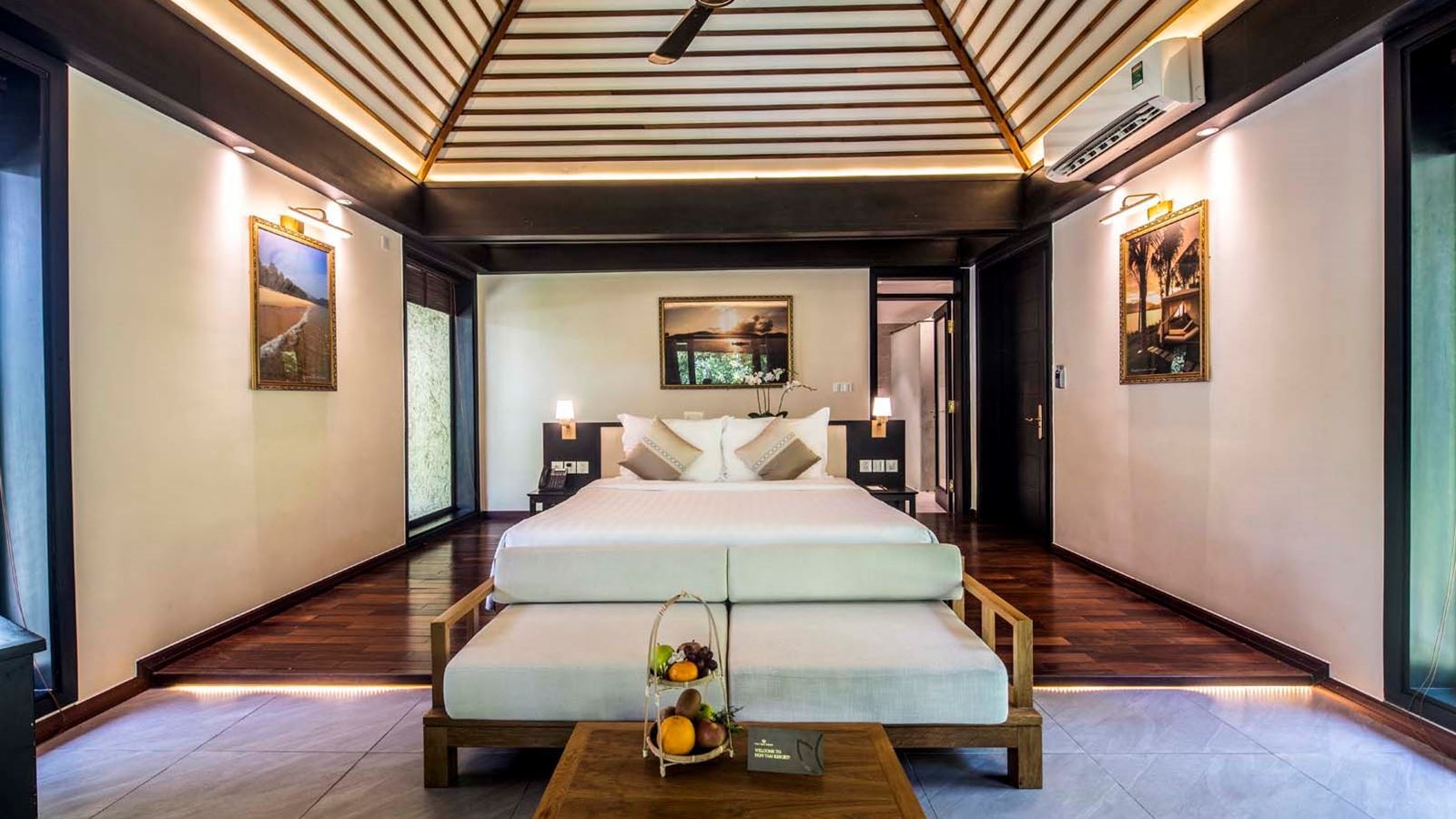 rooms-deluxe-bungalow-garden-view