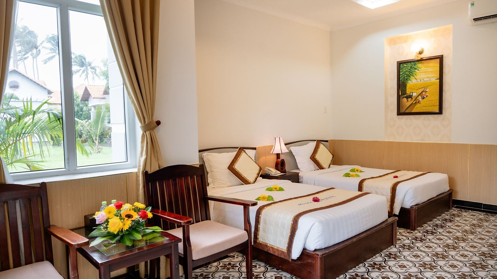 rooms-villa-gardenview-with-terrace