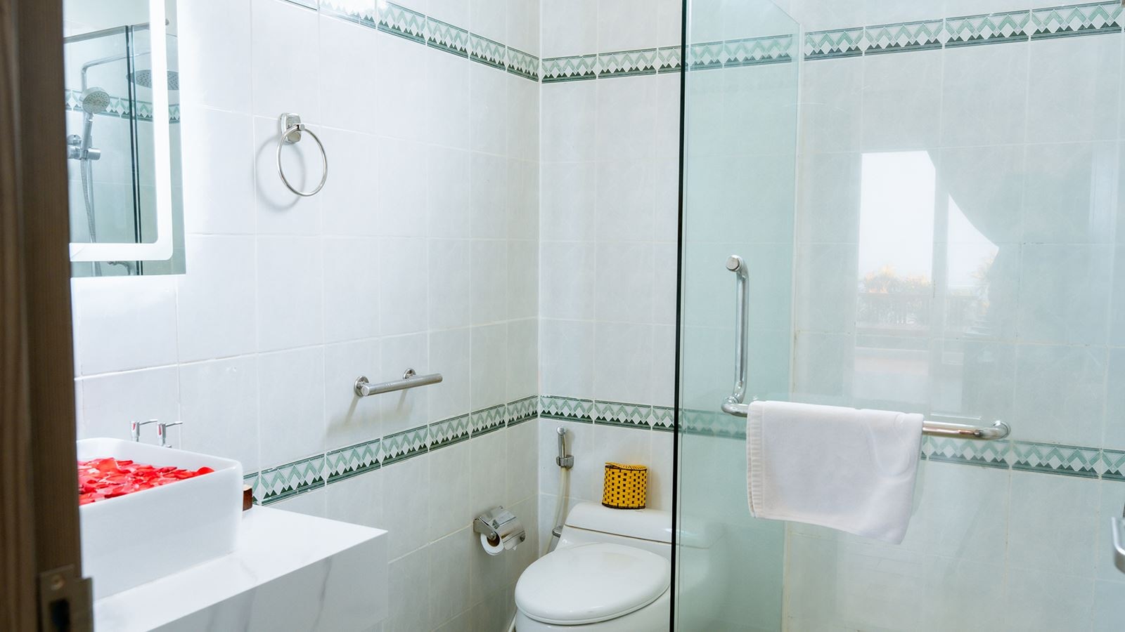 rooms-villa-seaview-with-terrace