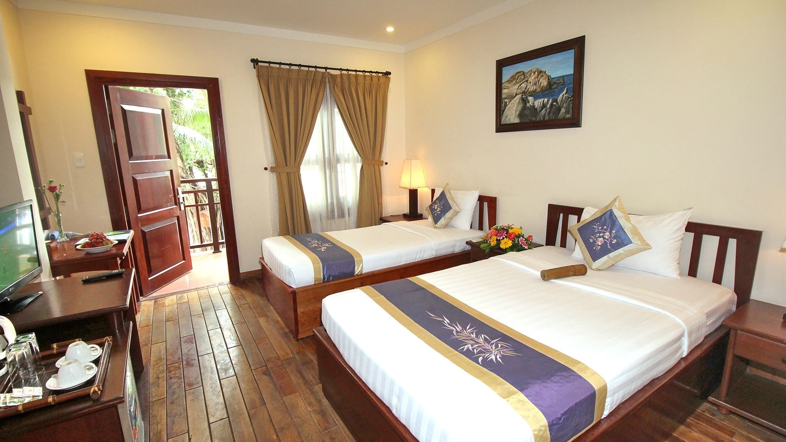 rooms-deluxe-city-view-child-without-extra-bed