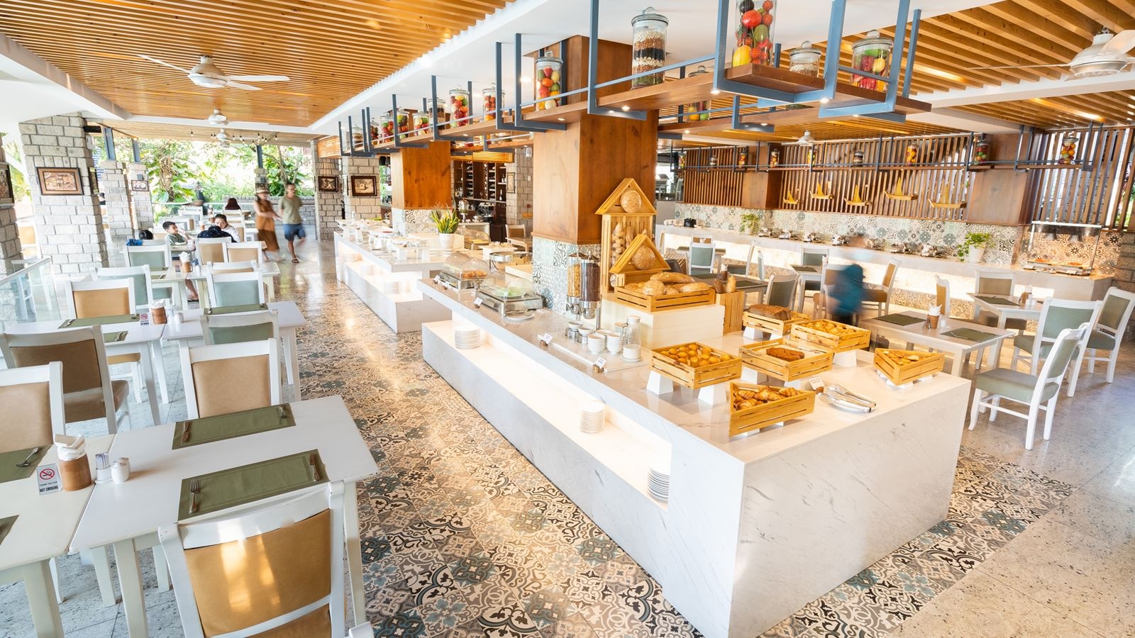 restaurants-restaurants