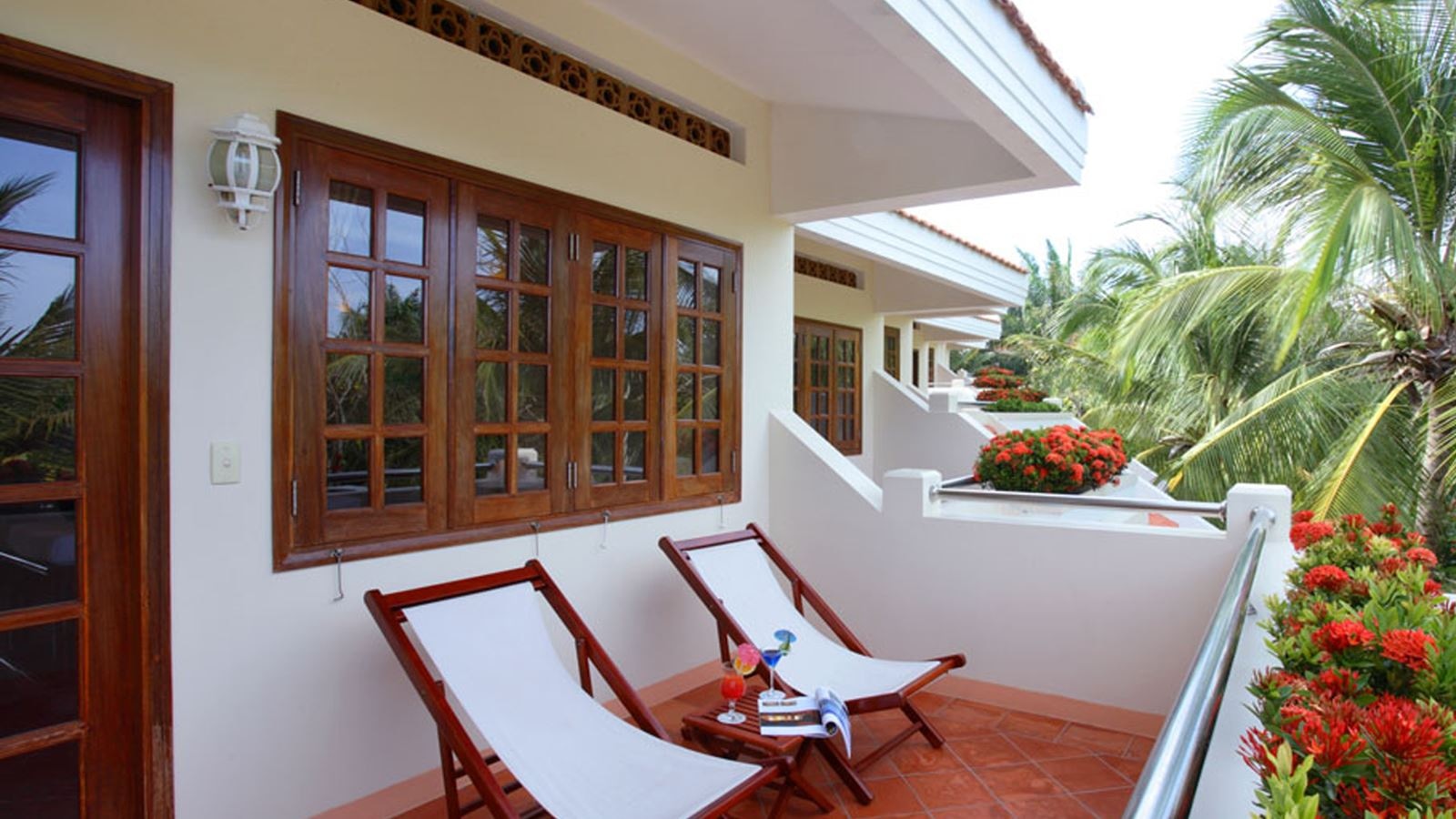 rooms-premium-room-with-balcony