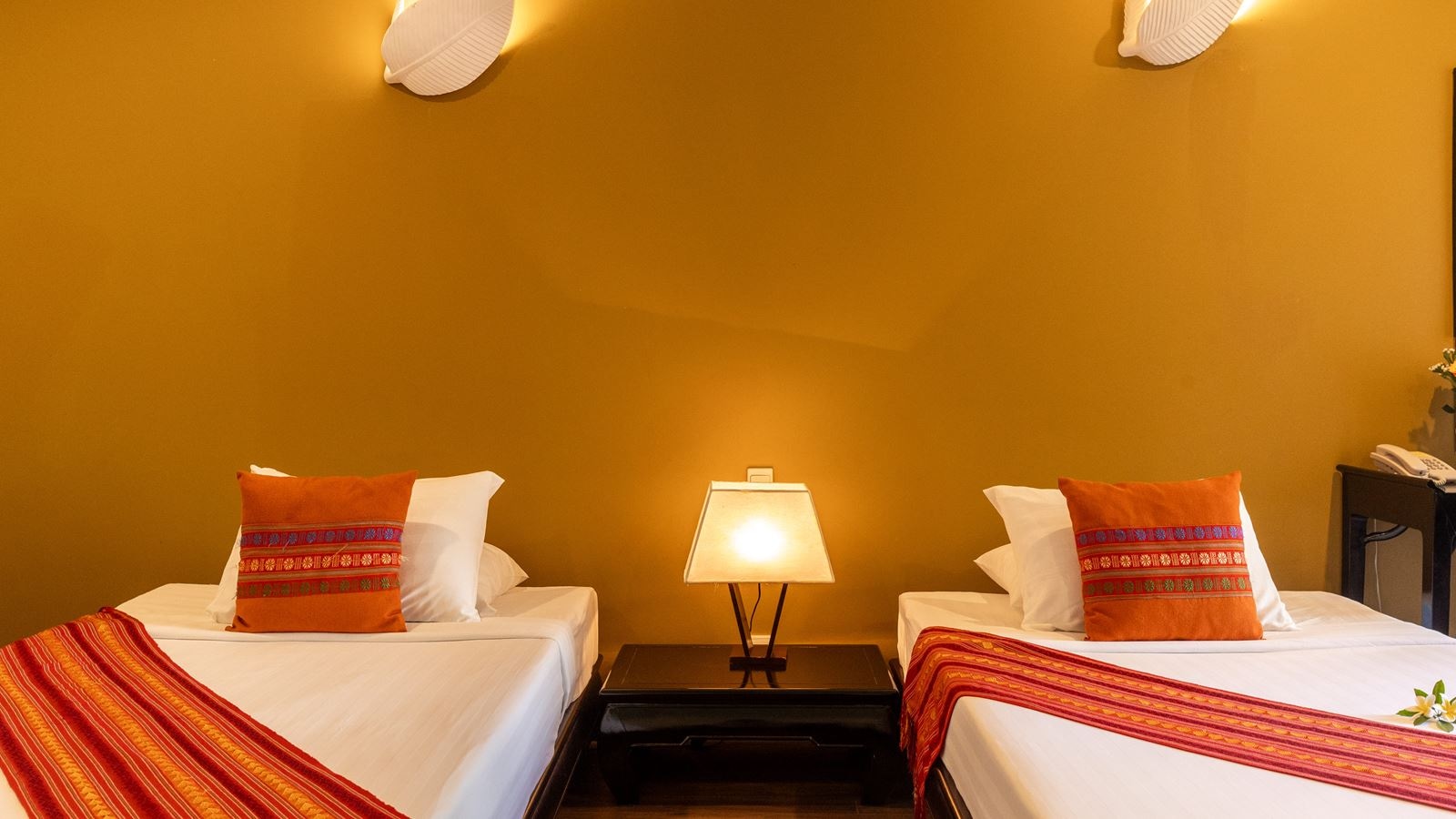 rooms-room-deluxe-with-balcony-or-terrace